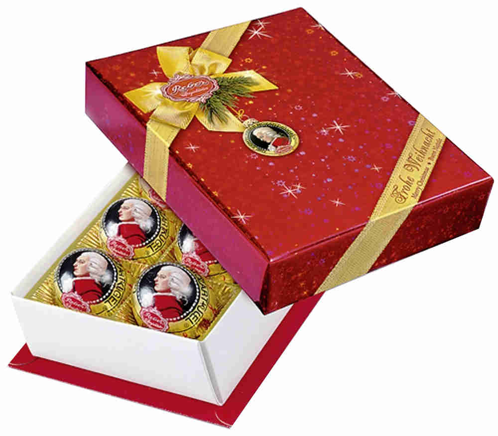 Подарочные наборы конфет купить. Reber набор конфет Reber, 120г. Набор конфет Reber Constanze Mozart Kugeln 120 г. Подарочная коробка конфет. Конфеты в коробках подарочные.
