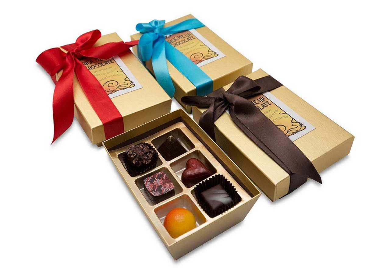 Подарки деловым партнерам. Подарок. Набор шоколадных конфет. Новогодние корпоративные подарки.