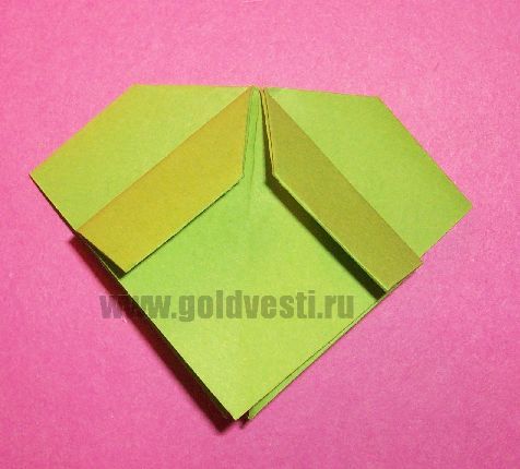 http://goldvesti.ru/wp-content/uploads/2012/12/origami-bantik-iz-bumagi-12.jpg