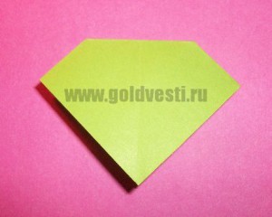 http://goldvesti.ru/wp-content/uploads/2012/12/kak-sdelat-bantik-iz-bumagi-10-300x240.jpg