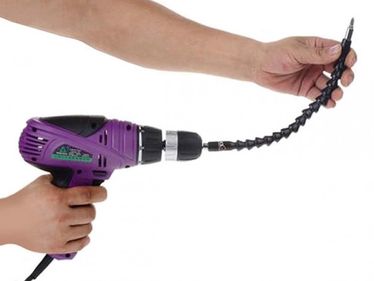 Access everywhere with this flexible drill attachment